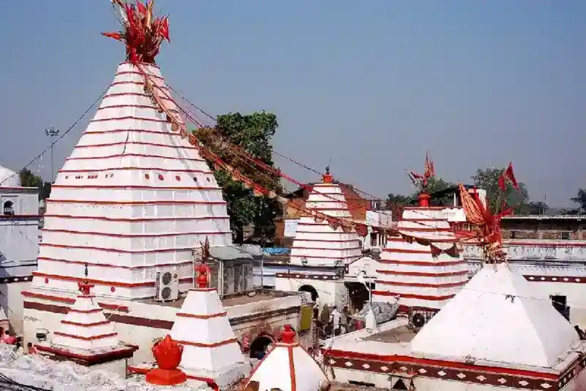 बाबा बैद्यनाथ धाम से लेकर शिवगादी मंदिर तक, संथाल परगना में हैं भगवान शिव के ये 5 पवित्र धाम 3 Basukinath Dham