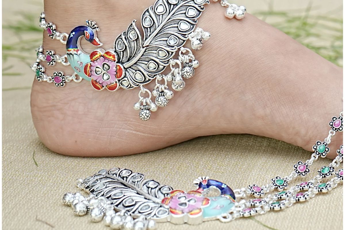 Latest Payal Design: वट सावित्री व्रत के दिन पहनें कलरफुल पायल,बढ़ेगी पैरों की खूबसूरती 5 Latest Payal Design211