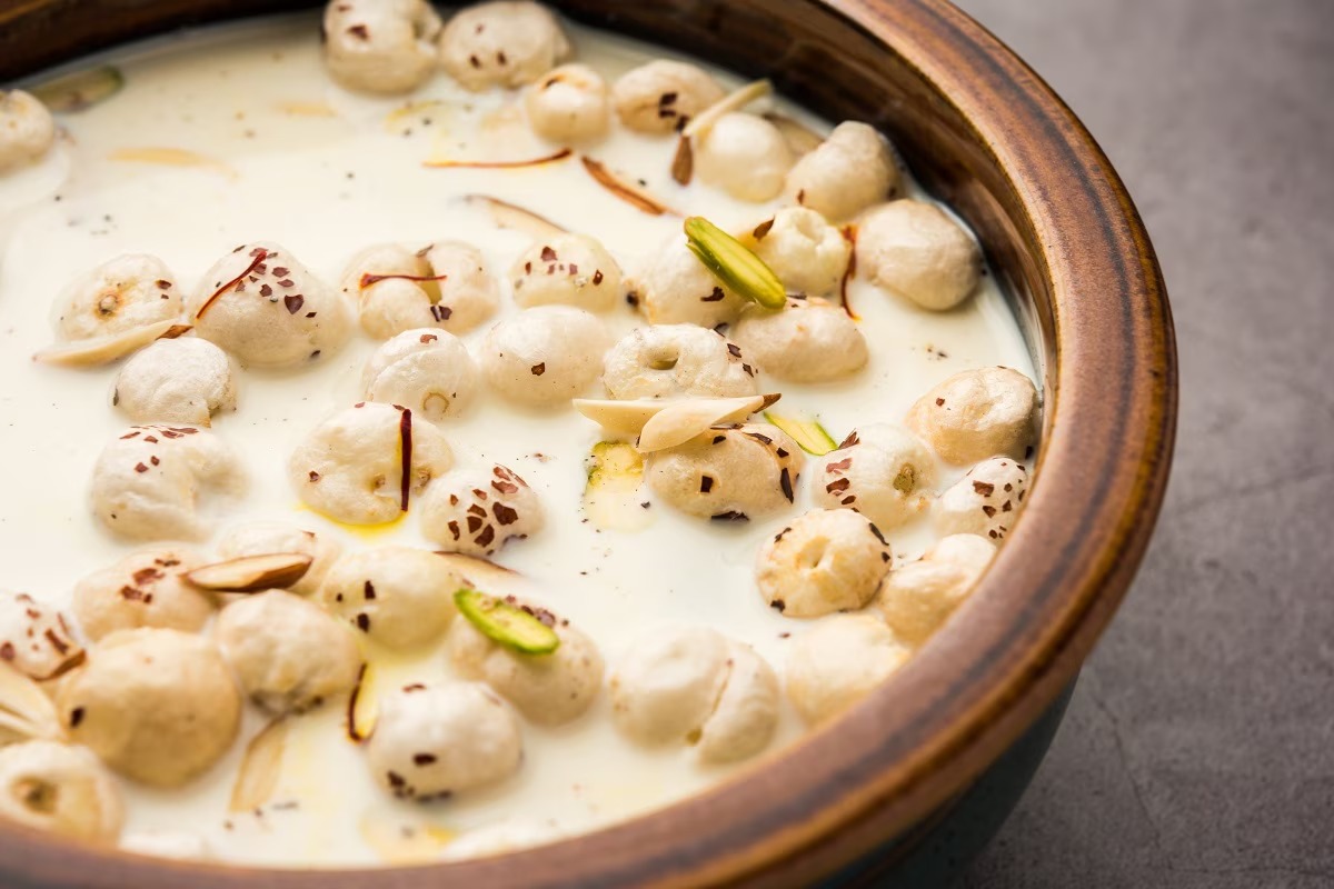 Famous Food Of Bihar: लिट्टी चोखा ही नहीं, ये 5 बिहारी डिशेज भी हैं देशभर में सुपरहिट! 5 Makhaana Kherrr