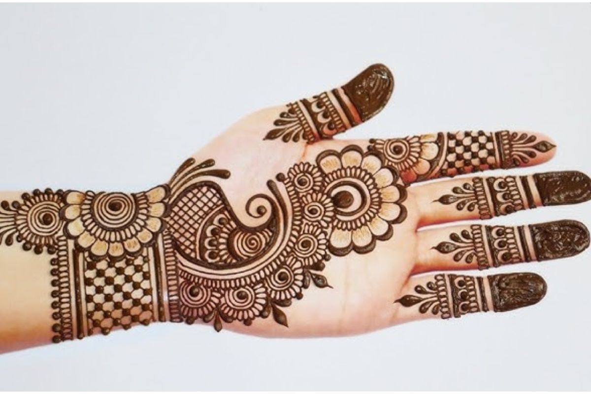 Simple Mehndi Design: मिनटों में पाएं ट्रेंडी लुक,ये सिंपल मेहंदी डिजाइन हैं कमाल के 3 Simple Mehndi Design 11111 111