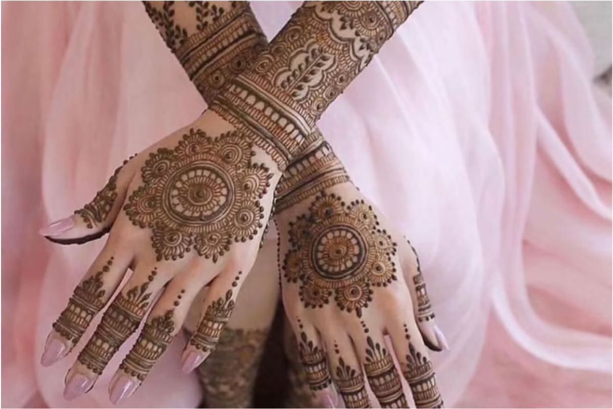 Simple Mehndi Design: मिनटों में पाएं ट्रेंडी लुक,ये सिंपल मेहंदी डिजाइन हैं कमाल के 4 Simple Mehndi Design 11111