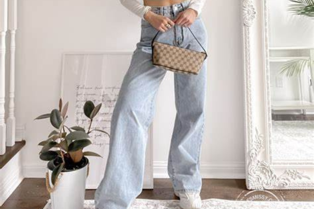 2025 Denim Trends: डेनिम के ये 5 लेटेस्ट स्टाइल हर लड़की के लिए हैं परफेक्ट 2 2025 Denim Trends