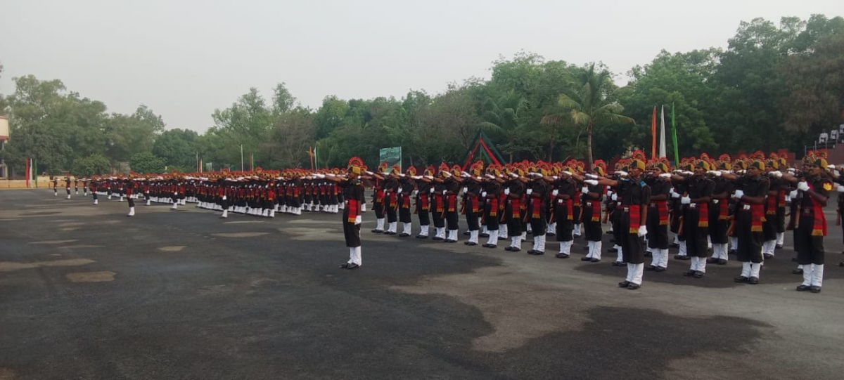 Bihar Regiment Agniveer: पटना में 547 अग्निवीरों ने ली शपथ, परेड में दिखा देशभक्ति का जोश 4 Image 65