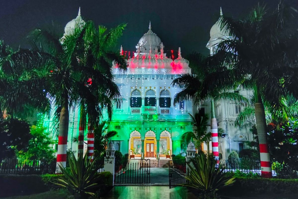 आधा यूपी नहीं जानता, 200 साल पुराना सबसे बड़ा सरकारी हॉस्पिटल, जो प्रदेश की बन गई पहचान 5 Kgmu