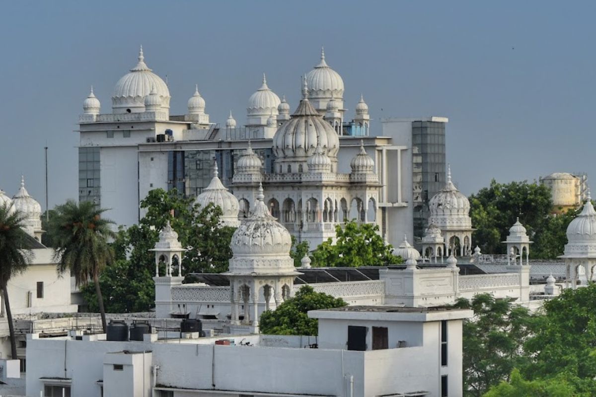 आधा यूपी नहीं जानता, 200 साल पुराना सबसे बड़ा सरकारी हॉस्पिटल, जो प्रदेश की बन गई पहचान 3 Kgmu