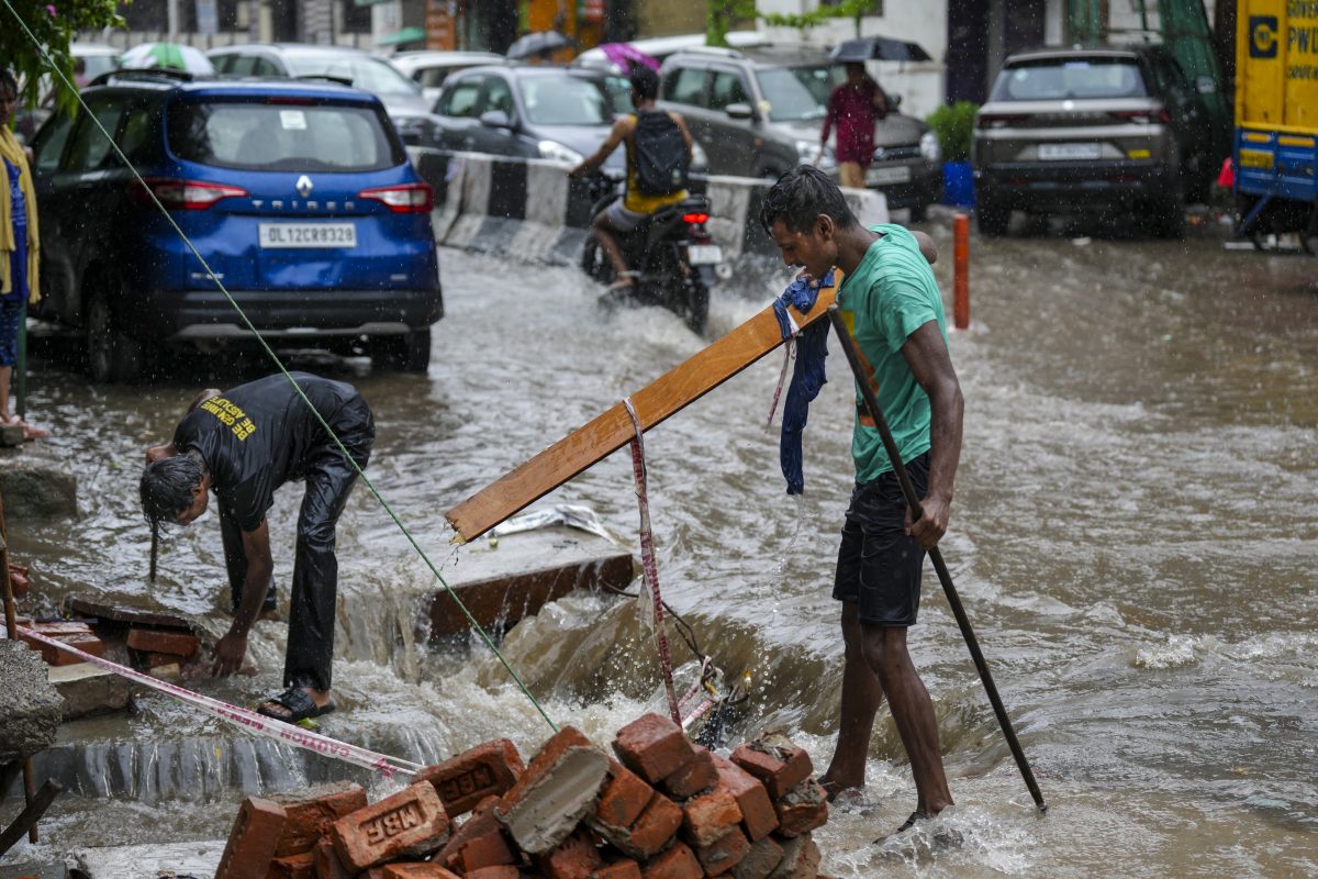 Heavy Rain Alert: 4,5,6,7 अगस्त तक भारी बारिश, इन राज्यों में गरज के साथ पड़ेंगे छींटे, आईएमडी का अलर्ट 4 29071 Pti07 29 2025 000042A 1