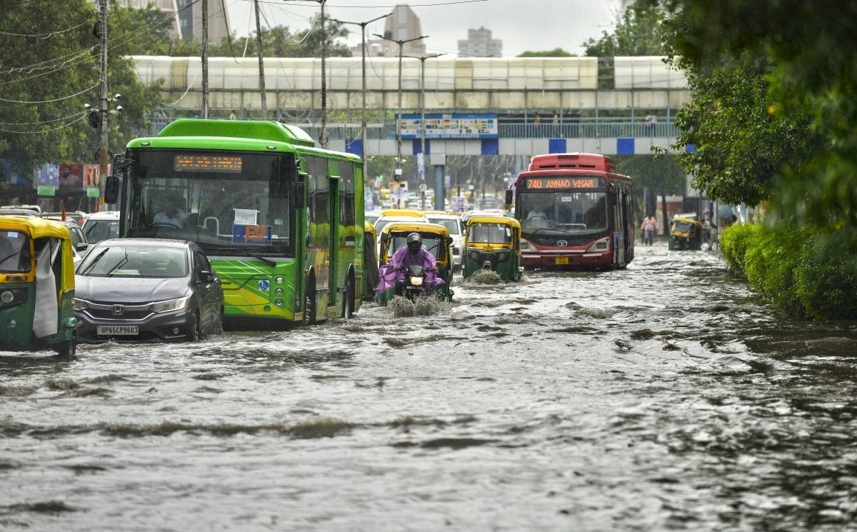 Heavy Rain Alert: 4,5,6,7 अगस्त तक भारी बारिश, इन राज्यों में गरज के साथ पड़ेंगे छींटे, आईएमडी का अलर्ट 7 29071 Pti07 29 2025 000196A 1