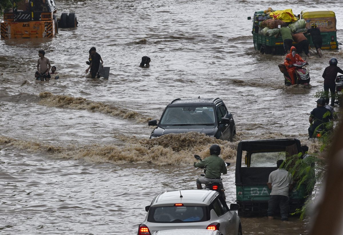Heavy Rain Warning: अगले 5 दिन दिखेगा बारिश का तांडव, 50 किलोमीटर की रफ्तार से चलेगी हवा, अलर्ट जारी 8 31071 Pti07 31 2025 000452B