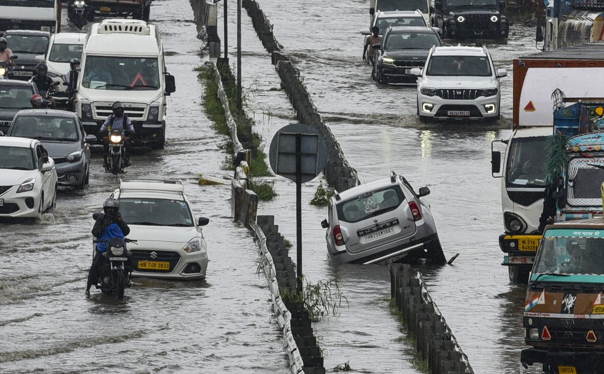भयंकर बारिश से तबाही, उफान पर गंगा-यमुना नदी, दिल्ली-यूपी-राजस्थान समेत कई राज्यों में मानसून का तांडव 4 31071 Pti07 31 2025 000453A