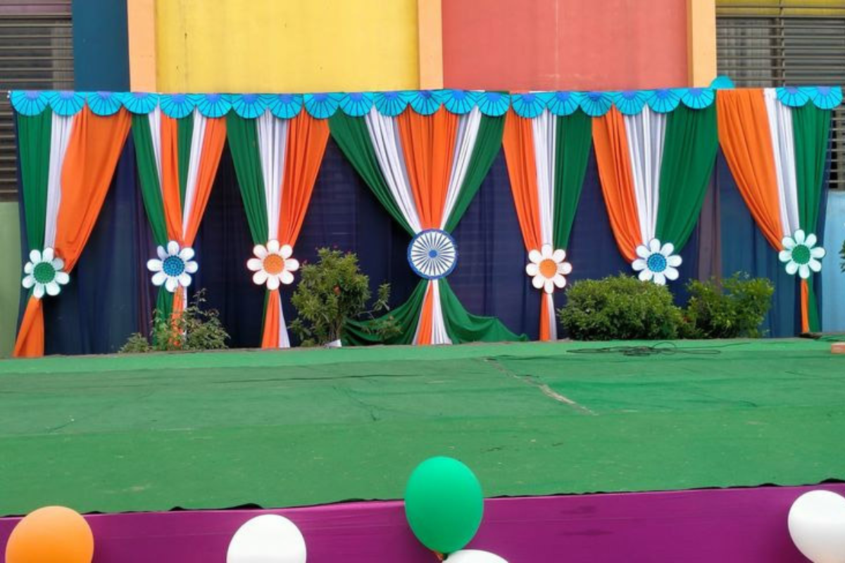 Independence Day Decoration Ideas: स्वतंत्रता दिवस पर स्कूल को सजाएं ऐसे, सबकी निगाहें ठहर जाएंगी 3 Independence Day Decoration Ideas 1