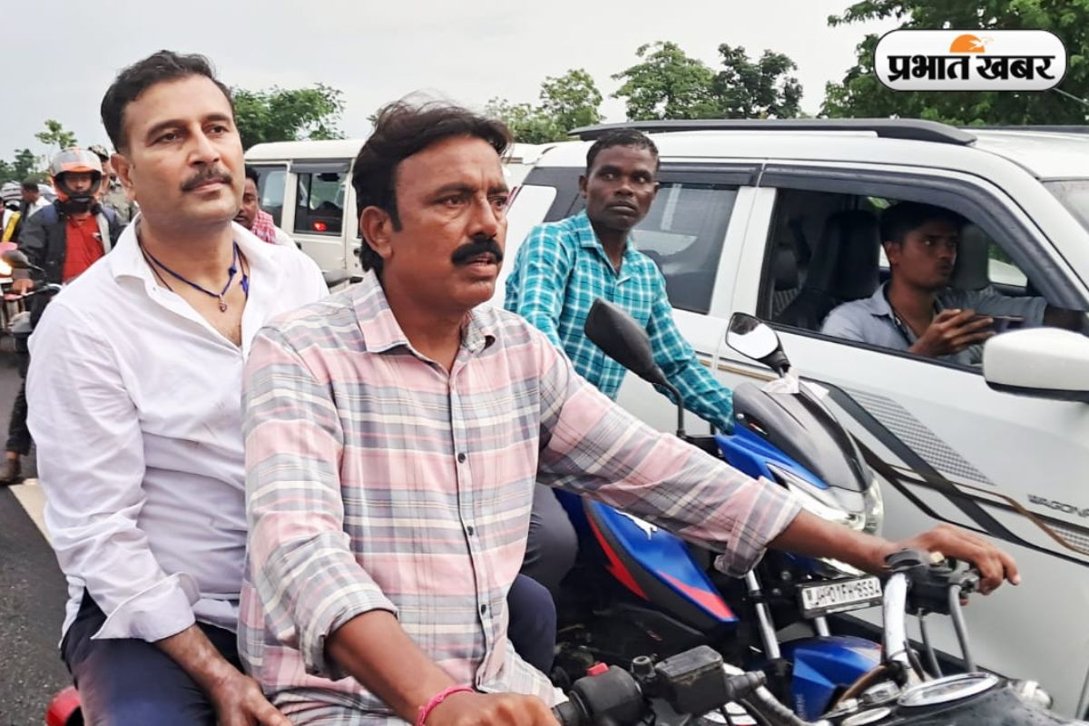 शिबू सोरेन को श्रद्धांजलि देने उमड़ा जनसैलाब, नेमरा से बरलंगा तक 10 किमी से लंबा जाम, Vip भी फंसे 2 Shibu Soren Funeral Road Jam Sudesh Mahto Ajsu