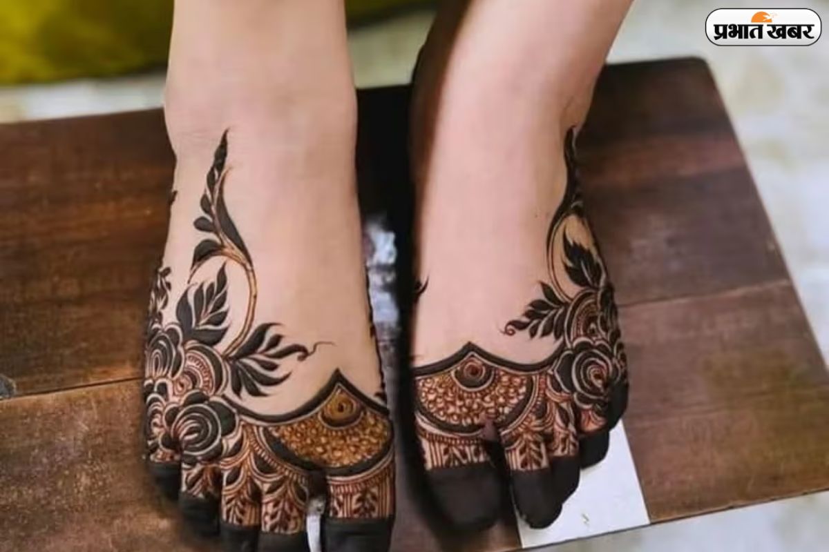 Raksha Bandhan Easy Mehndi Design: बस 5 मिनट में पैरों में लगाएं ये आसान मेहंदी डिजाइन, देखने वाले करेंगे तारीफ 2 Raksha Bandhan Easy Mehndi Design: