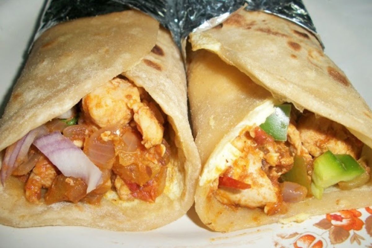 Patna Street Food: गोलघर नहीं, जायके की गलियों में है असली पटना! ये हैं टॉप 5 स्ट्रीट फूड जो हर स्वाद प्रेमी को करना चाहिए ट्राय 3 Paneer Roll