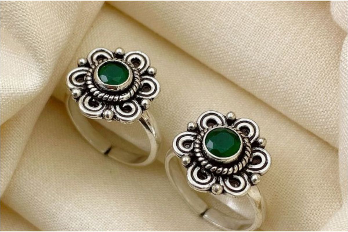 Latest Bichiya Designs:सस्ते में पाएं महंगी बिछिया का लुक, देखें ये बजट-फ्रेंडली डिजाइन 4 Latest Bichiya Designs 11