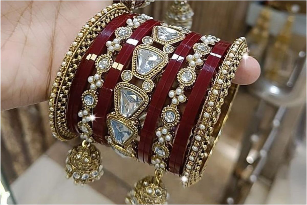 Navratri Special Red Bangles: इन लाल चूड़ियों से सजाएं अपने हाथ,देखें लेटेस्ट डिजाइन 5 Navratri Special Red Bangles 4