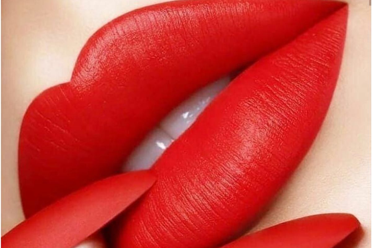 Trending Lipstick Shades: ट्रेंडिंग लिपस्टिक शेड्स जो देंगे आपको क्लासी और मॉडर्न लुक 5 Trending Lipstick Shades 2