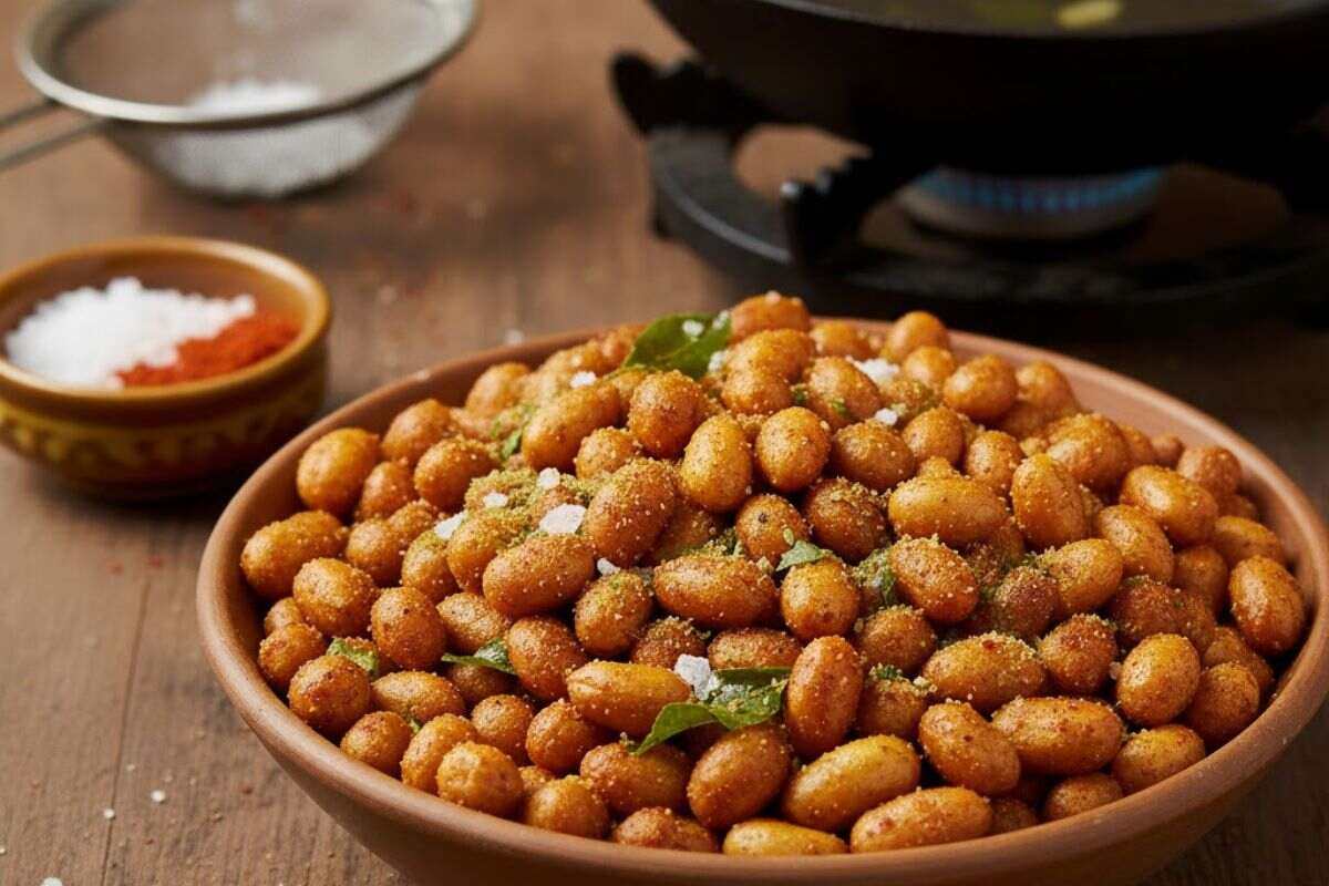 Winter Snacks Ideas: ठंड के मौसम में घर पर बनाएं टेस्टी स्नैक्स, ट्राई करें ये रेसिपी आइडियाज 4 Moongfali Namkeen